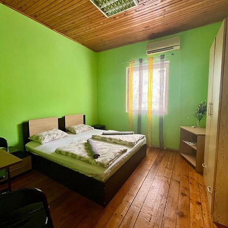 Elegance On A Budget - Rooms For Rent In Sofia Center Exterior foto