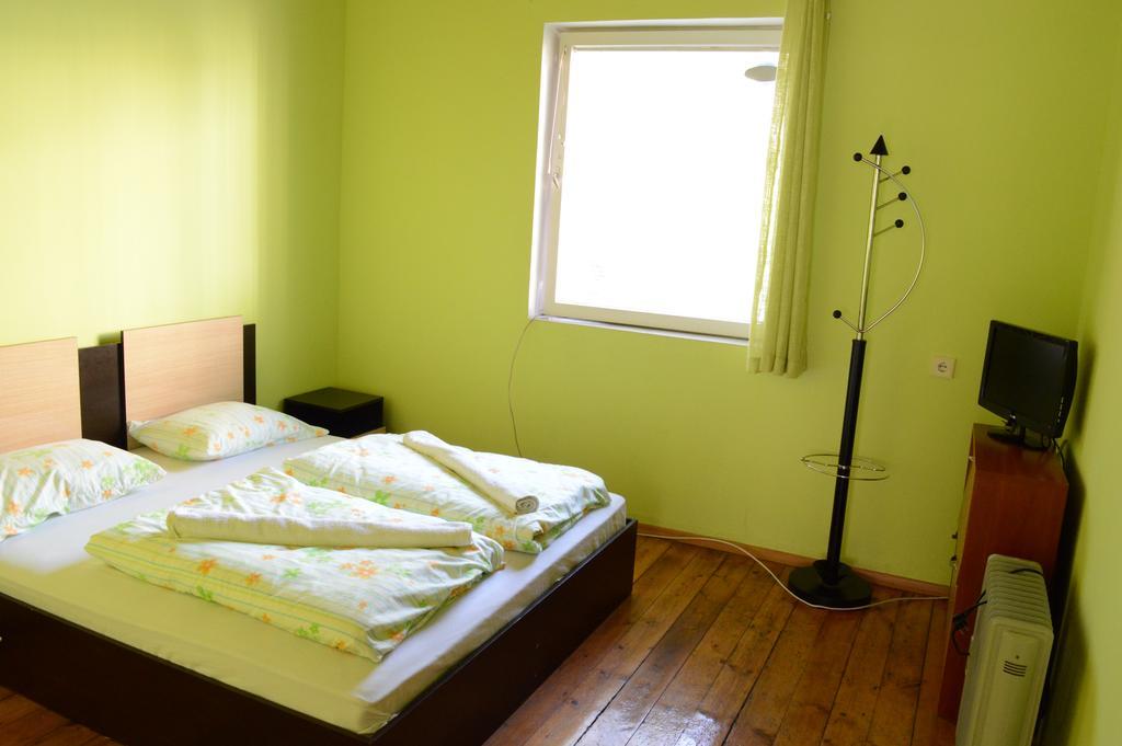 Elegance On A Budget - Rooms For Rent In Sofia Center Exterior foto