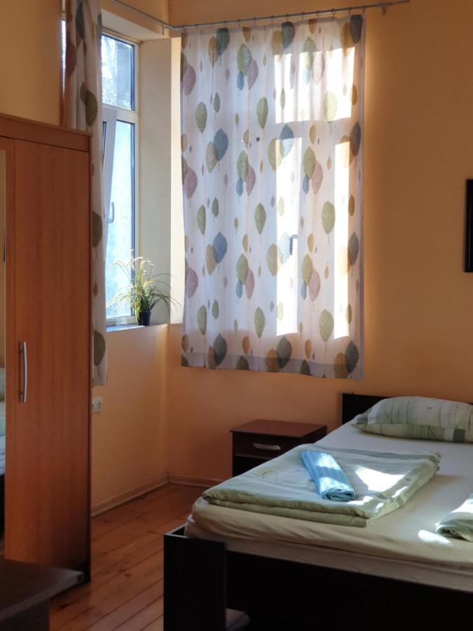 Elegance On A Budget - Rooms For Rent In Sofia Center Exterior foto