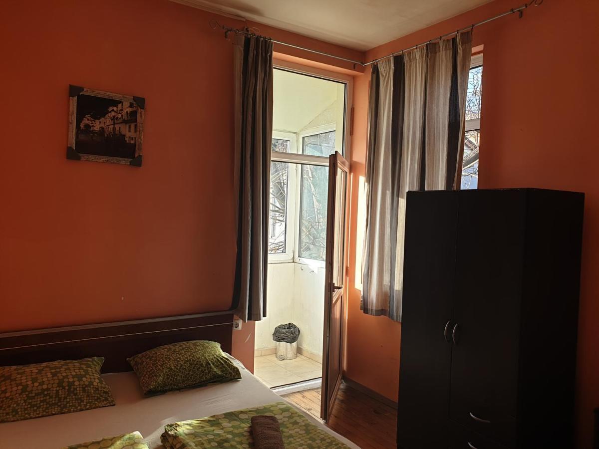 Elegance On A Budget - Rooms For Rent In Sofia Center Exterior foto