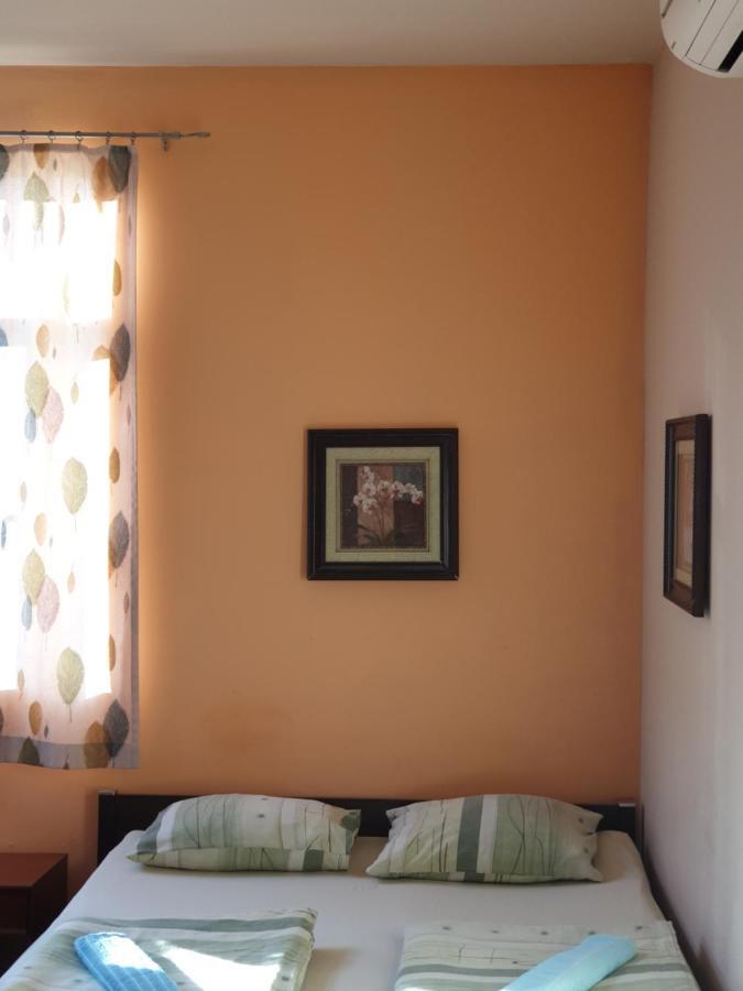 Elegance On A Budget - Rooms For Rent In Sofia Center Exterior foto